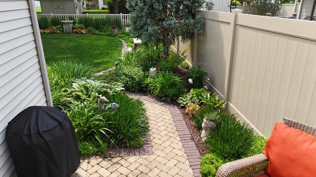 873 Beauchamp Ave, Manteno, IL 60950 - view of yard