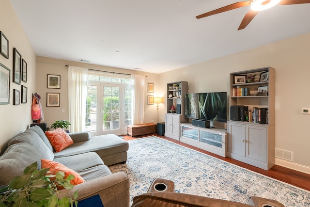 620 Mchenry Rd Unit 102, Wheeling, IL 60090 - living area with wood finished floors and a ceiling fan