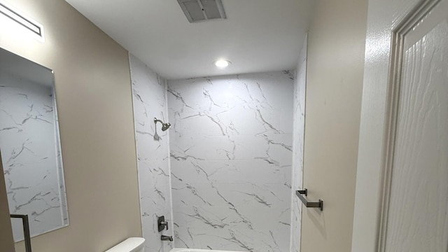 bathroom with bathtub / shower combination and recessed lighting