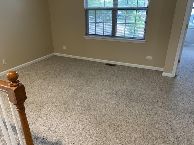 1611 Woodcrest Cir, Mundelein, IL 60060 - empty room featuring carpet