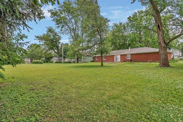 1635 N 4012th Rd, Earlville, IL 60518 - view of green lawn