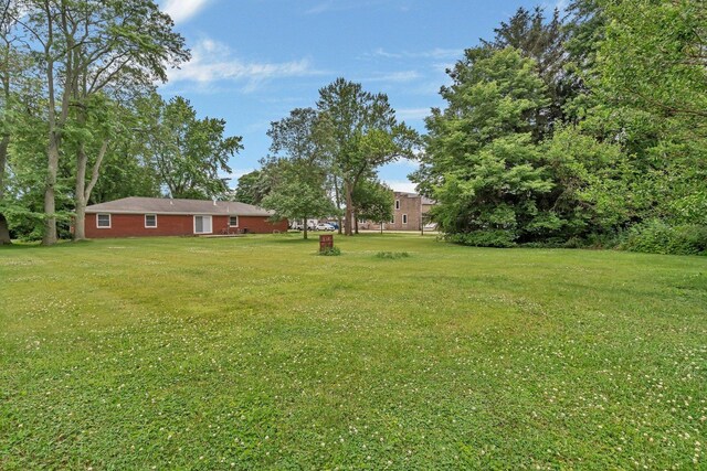 1635 N 4012th Rd, Earlville, IL 60518 - view of green lawn