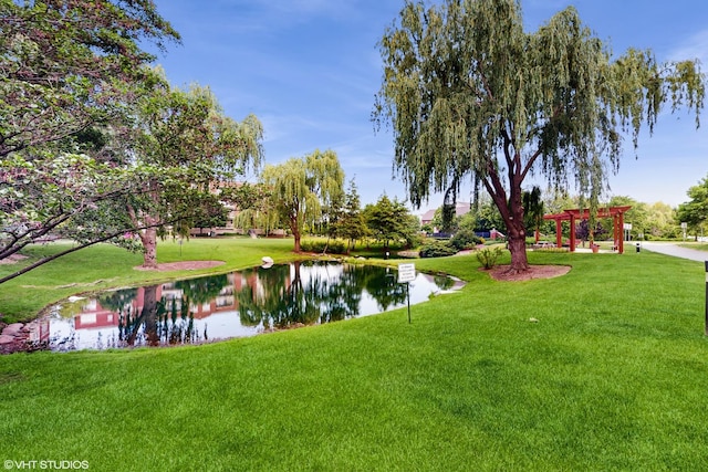 720 Prestwick Ln Unit 207, Wheeling, IL 60090 - view of community featuring a pergola and a yard