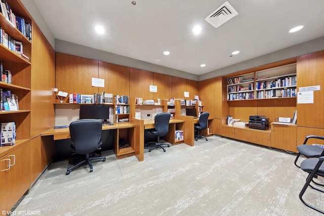 208 W Washington St Unit 1205, Chicago, IL 60606 - office featuring built in desk and recessed lighting