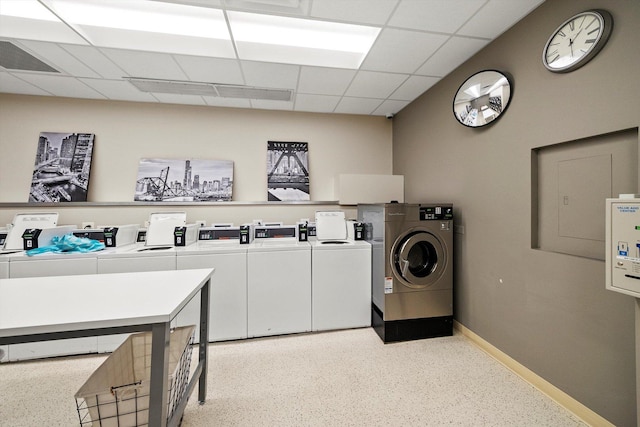 88 W Schiller St Unit 1001L, Chicago, IL 60610 - shared laundry room featuring washer and clothes dryer and baseboards