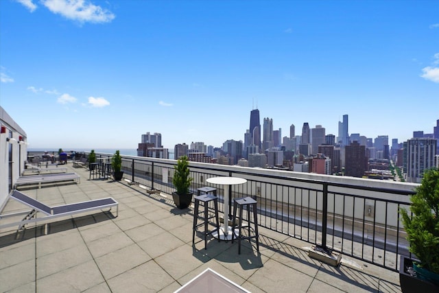 88 W Schiller St Unit 1001L, Chicago, IL 60610 - patio / terrace featuring a view of skyline