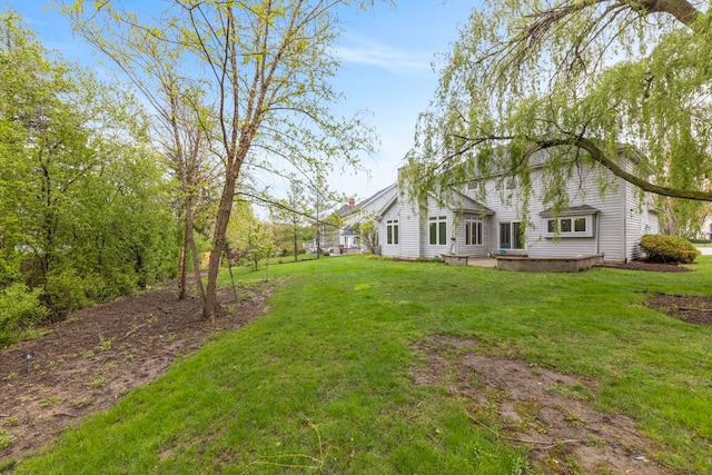 824 High Ridge Ct, Darien, IL 60561 - view of green lawn with a patio