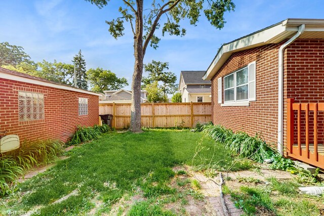 1910 N 76th Ct, Elmwood Park, IL 60707 - view of yard