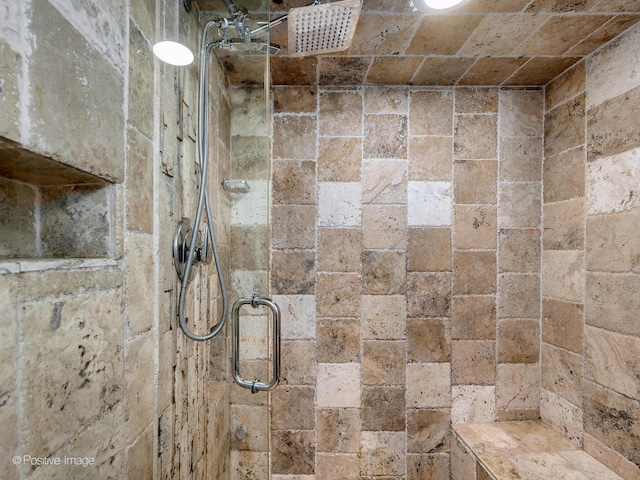 400 E Garwood Ave, Mount Prospect, IL 60056 - bathroom with a shower stall