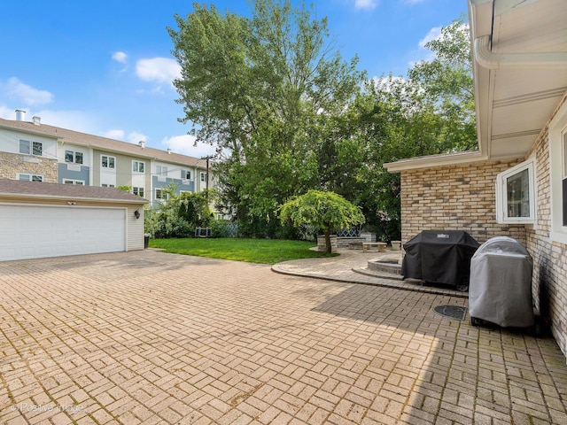 400 E Garwood Ave, Mount Prospect, IL 60056 - view of patio featuring a grill