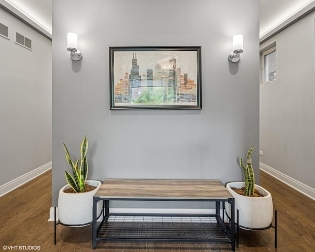 1350 W Diversey Pkwy Unit 1, Chicago, IL 60614 - detailed view of baseboards and wood finished floors