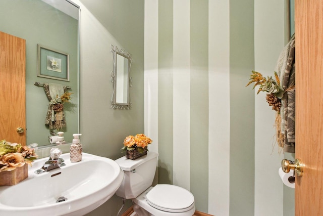 949 Ruthenbeck Ln, New Lenox, IL 60451 - bathroom with a sink and toilet