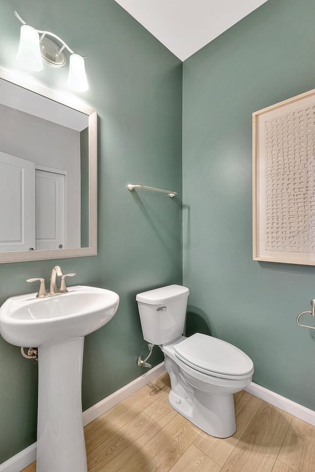 425 Freedlund Ct, Batavia, IL 60510 - half bathroom with wood finished floors
