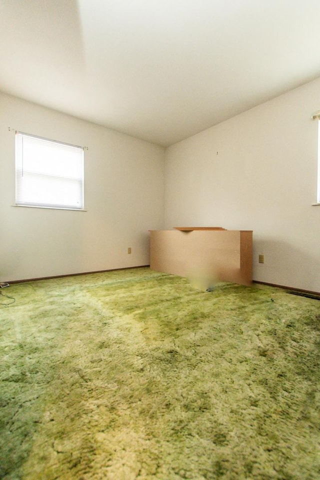 1602 N Jefferson Ave, Dixon, IL 61021 - view of carpeted spare room
