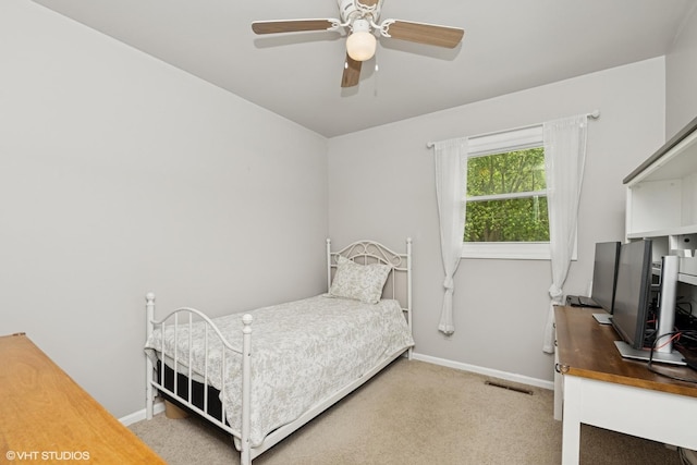 505 Crest Dr, Cary, IL 60013 - bedroom featuring carpet flooring, ceiling fan, and a desk