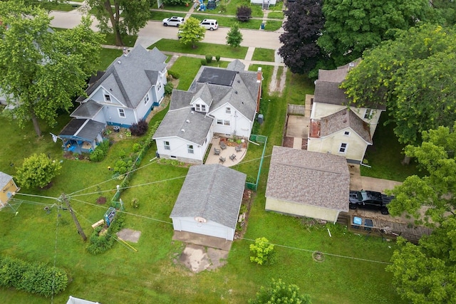 735 W Henry St, Pontiac, IL 61764 - aerial perspective of suburban area