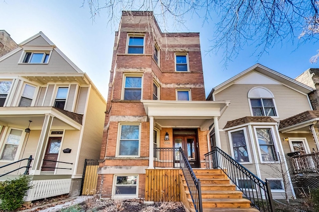 3746 N Hermitage Ave, Chicago, IL 60613 - photo 1