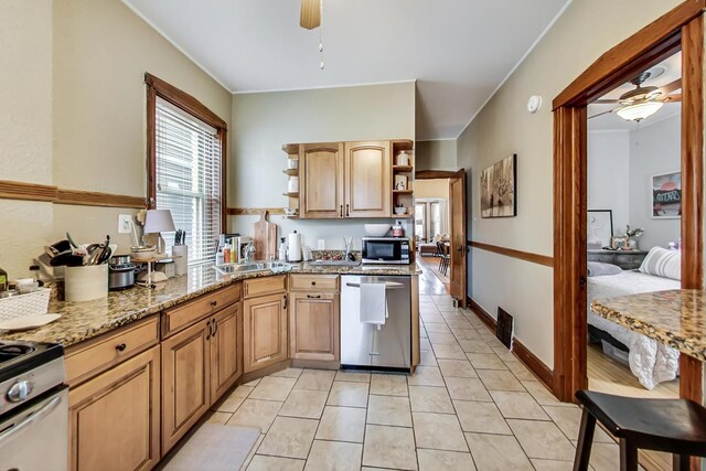 3746 N Hermitage Ave, Chicago, IL 60613 - photo 9