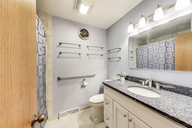 539 S Evergreen Ave, Arlington Heights, IL 60005 - full bathroom featuring vanity, tile patterned flooring, and a shower with shower curtain