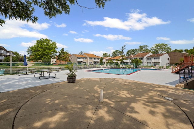 2000 Bayside Dr Unit 204, Palatine, IL 60074 - community pool featuring a patio area and a residential view