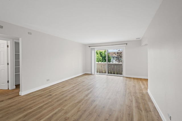 2000 Bayside Dr Unit 204, Palatine, IL 60074 - unfurnished room with light wood-type flooring and baseboards