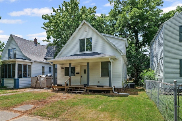 1391 W Decatur St, Decatur, IL 62522 - view of front of home with a porch and roof with shingles