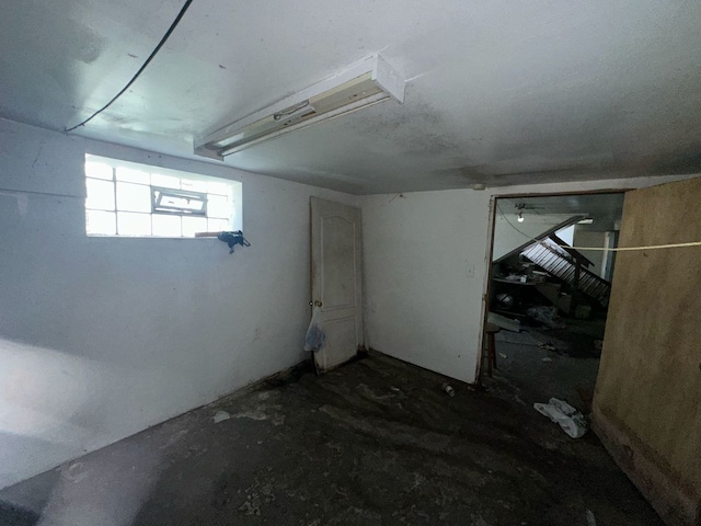 15201 Turlington Ave, Harvey, IL 60426 - view of below grade area