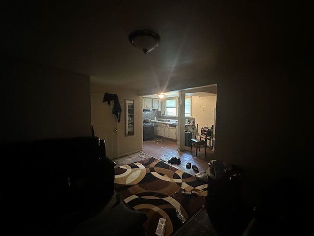 15201 Turlington Ave, Harvey, IL 60426 - view of living area