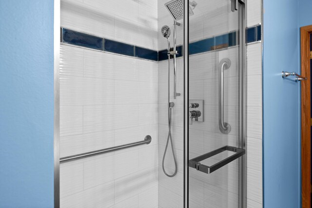 213 Stillwater Ct, Oswego, IL 60543 - full bath with a shower stall