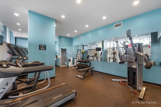 1150 N Lake Shore Dr Unit 19A, Chicago, IL 60611 - workout area featuring baseboards and recessed lighting