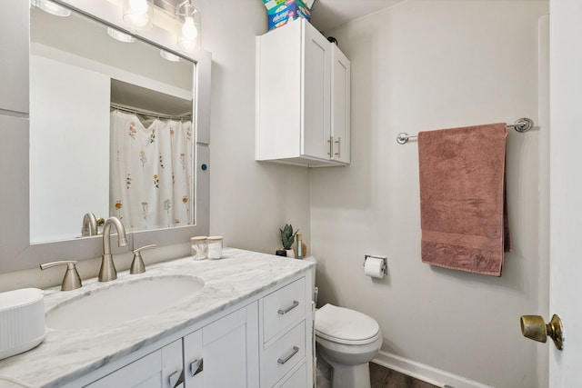 534 W Eugenie St, Chicago, IL 60614 - full bathroom with vanity and toilet