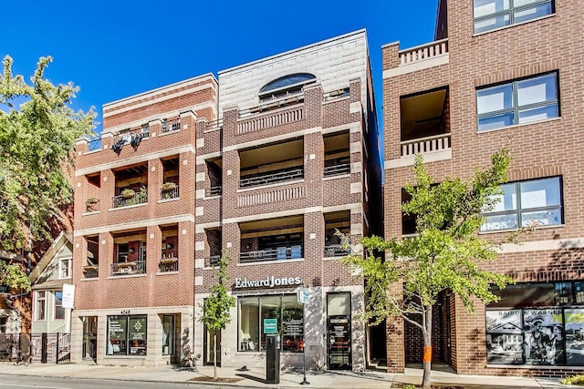 4043 N Damen Ave Unit 3, Chicago, IL 60618 - photo 3