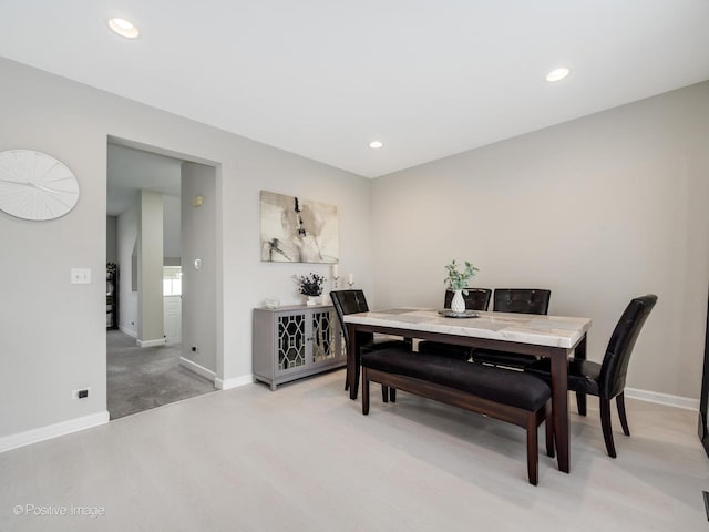 1058 Bartholdi Ct, Carol Stream, IL 60188 - dining space with recessed lighting and light wood finished floors