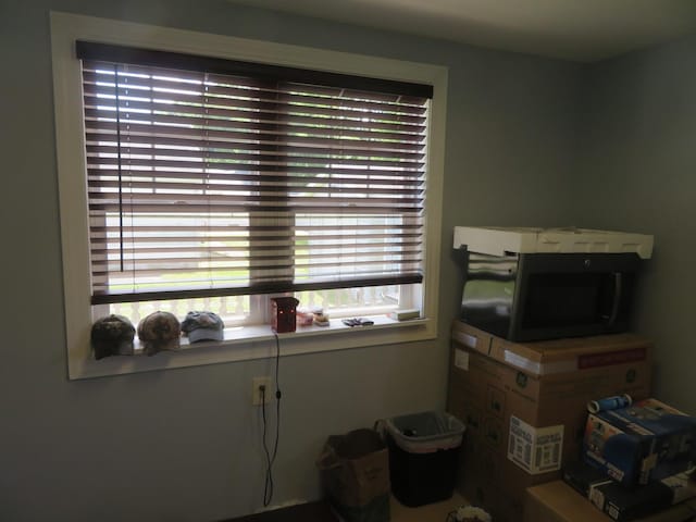 1210 N Western Ave, Bloomington, IL 61701 - photo 22