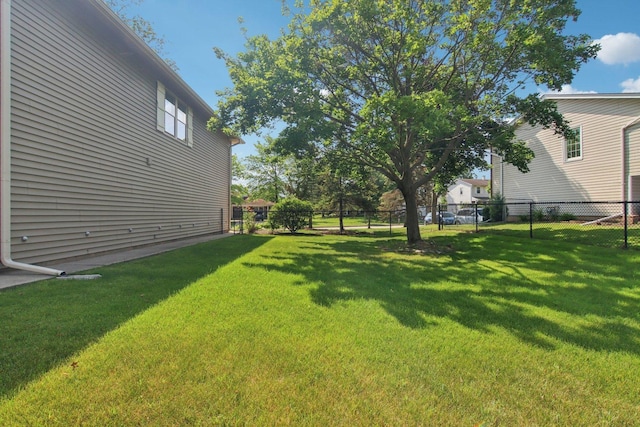 3760 N Alder Dr, Hoffman Estates, IL 60192 - view of yard