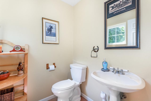 5284 Harvey Rd, Caledonia, IL 61011 - bathroom with toilet and baseboards