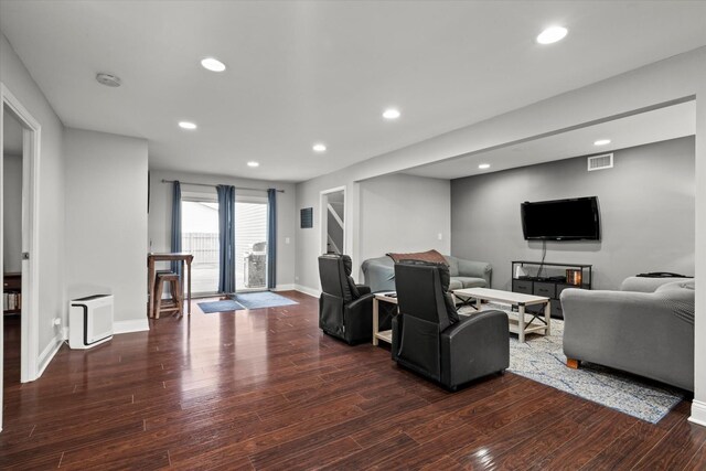 427 Cedarcrest Dr, Streamwood, IL 60107 - living area featuring wood finished floors, recessed lighting, and baseboards