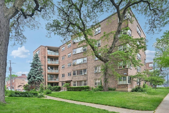 2142 W Rosemont Ave Unit 1A, Chicago, IL 60659 - view of apartment building / complex