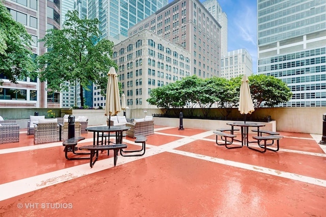 212 W Washington St Unit 1108, Chicago, IL 60606 - view of community with a patio area and a city view