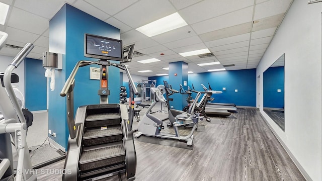212 W Washington St Unit 1108, Chicago, IL 60606 - gym featuring a drop ceiling and wood finished floors