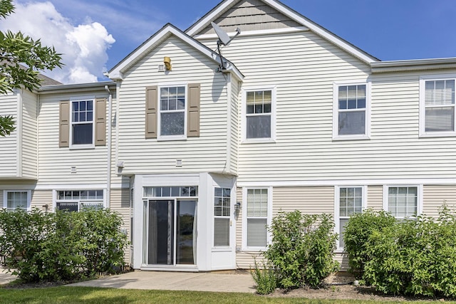 1913 Cobblestone Dr Unit 1913, Carpentersville, IL 60110 - back of house