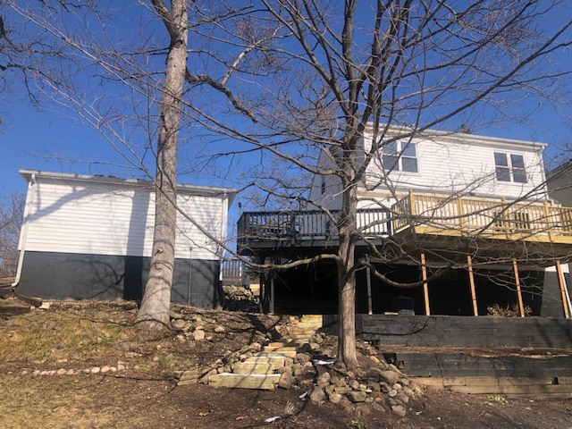 21317 W Shady Ln, Lake Zurich, IL 60047 - back of house featuring a deck