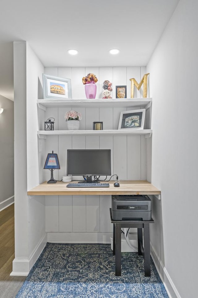 6351 N Glenwood Ave Unit 1S, Chicago, IL 60660 - home office with baseboards and built in desk
