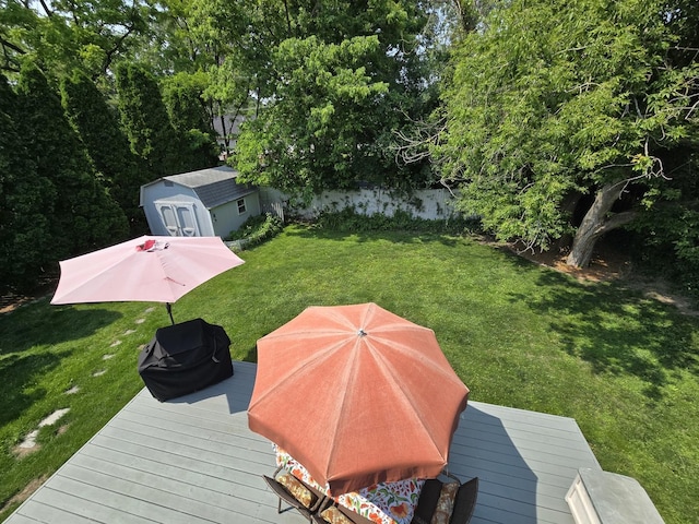 4910 143rd Pl, Midlothian, IL 60445 - view of green lawn featuring an outdoor structure and a wooden deck