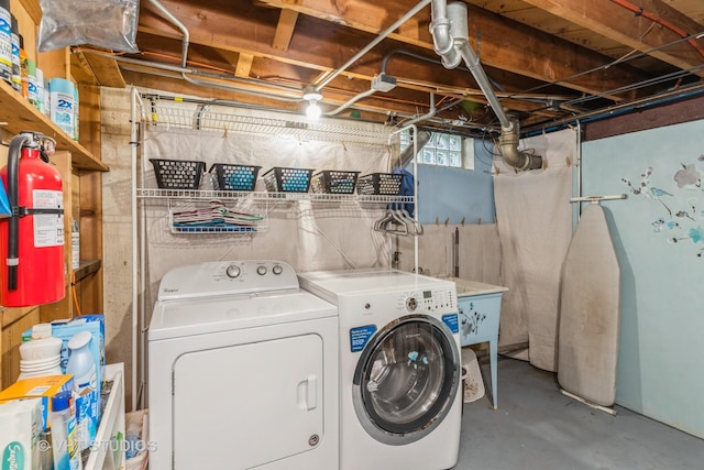 7807 Pershing Blvd, Kenosha, WI 53142 - washroom featuring separate washer and dryer
