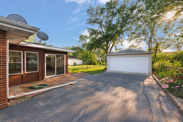 436 Marion St, Bensenville, IL 60106 - view of detached garage