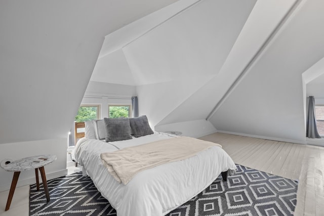 1419 W Birchwood Ave, Chicago, IL 60626 - bedroom with lofted ceiling