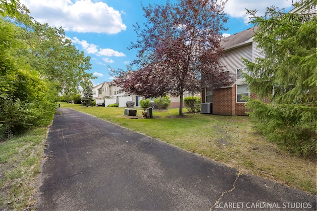 8609 Foxborough Way, Joliet, IL 60431 - view of asphalt road featuring a residential view