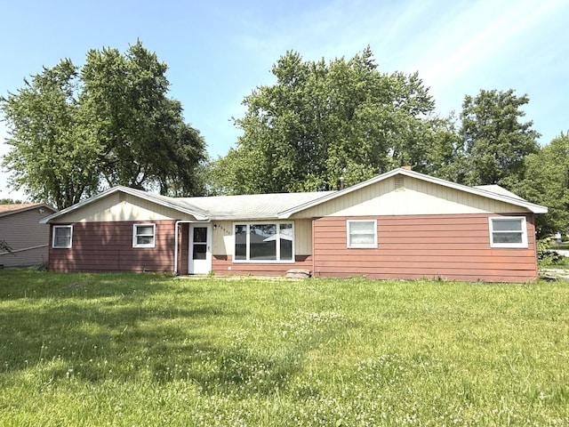 26048 S Dixie Hwy, Crete, IL 60417 - view of front facade with a front yard