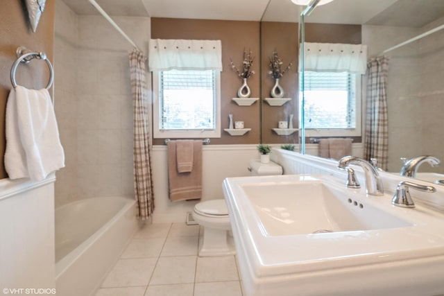 10901 W 131st St, Orland Park, IL 60467 - full bath with tile patterned floors, shower / tub combo with curtain, and vanity